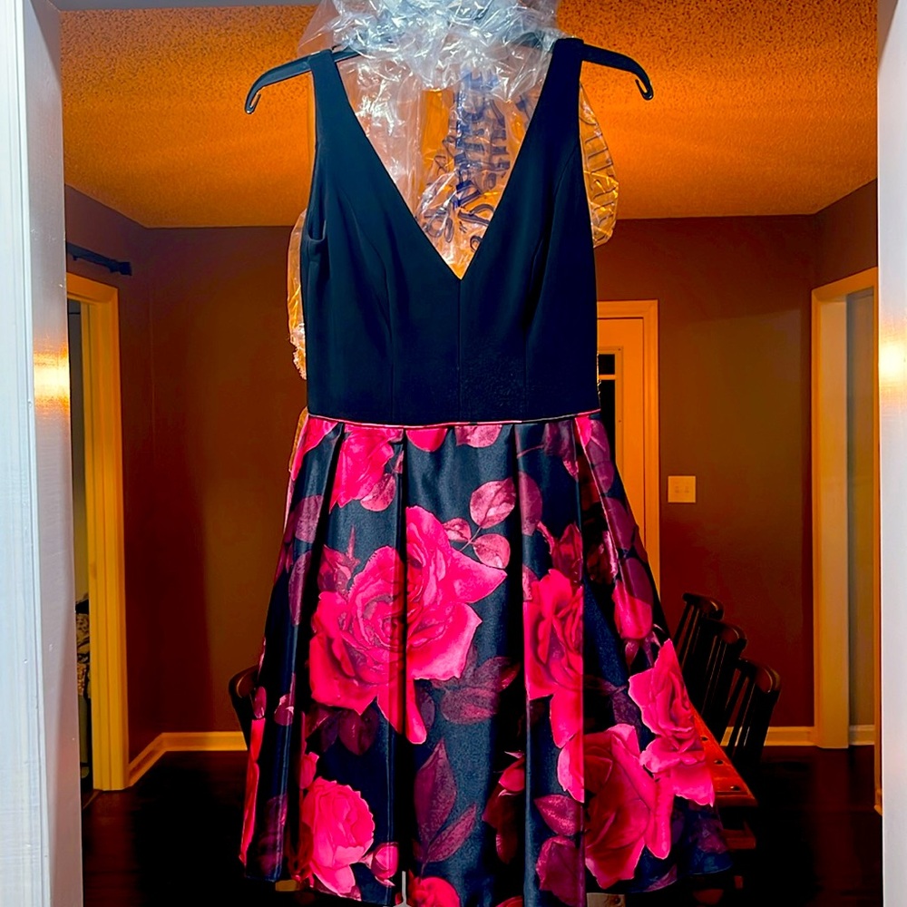 Satin dress with rose pattern